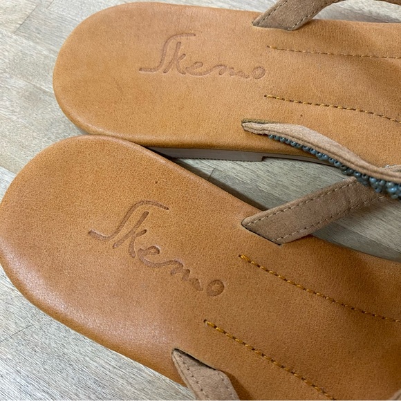 SKEMO Beaded Mother of Pearl Flip Flops Sandals Sz 9 - Picture 4 of 6